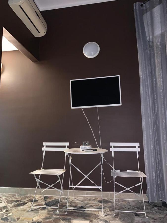 Mo' Affittacamere-Tavola Calda-Caffetteria Monteiasi ภายนอก รูปภาพ